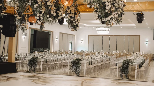 Viamor Deluxe ile kapalı alan konseptli düğünlerinizde eğlencenin tadını çıkarın!🌿 
📞: 0(532) 168 41 90 
📍: Ankara Bulvarı No. 254/5 Pamukkale/Denizli
#ViamorEventsCeremony #wedding #weddingday #weddinghall #weddingceremony